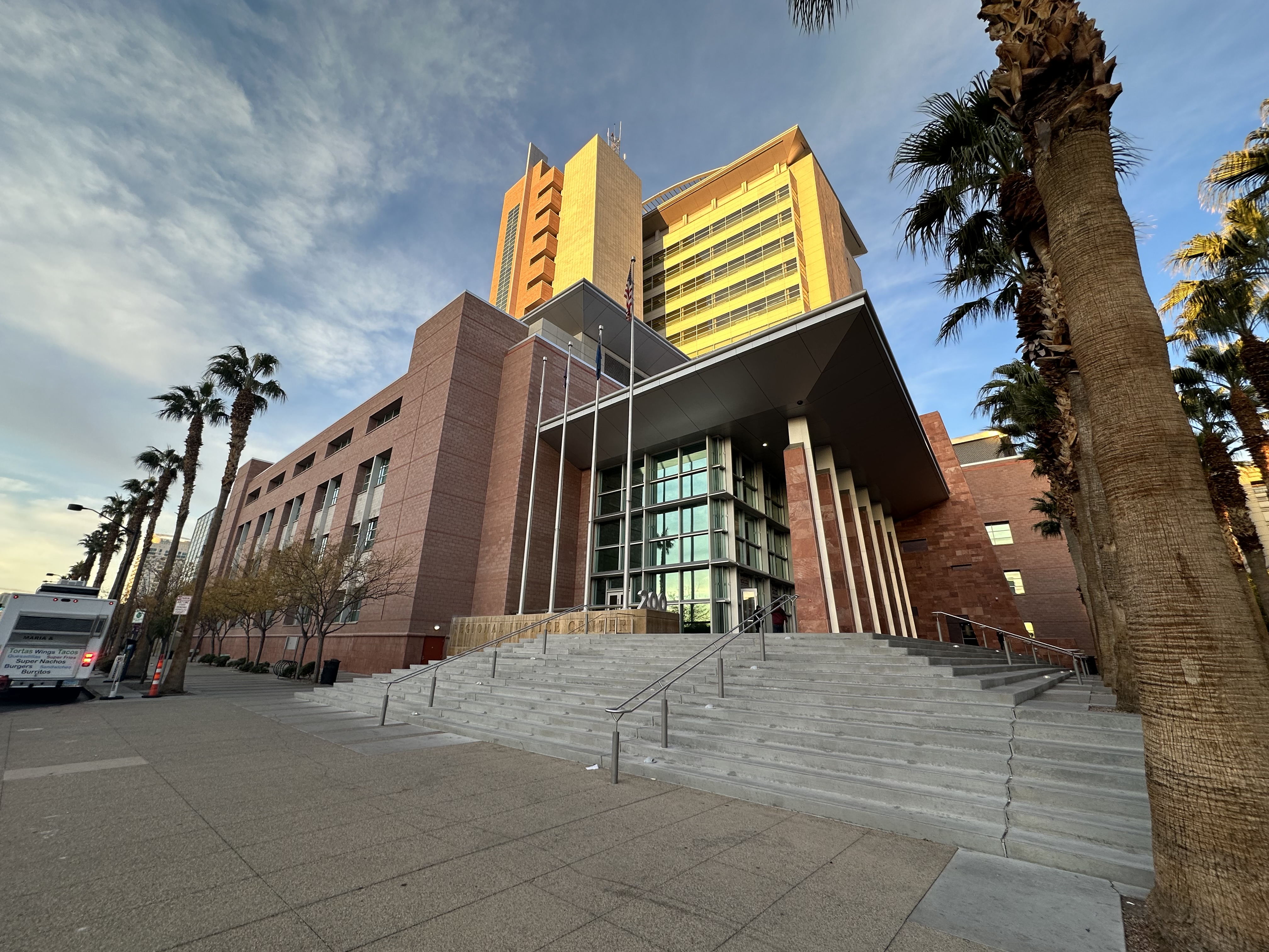 Photo of the public entrance of teh Clark County Regional Justice Center
